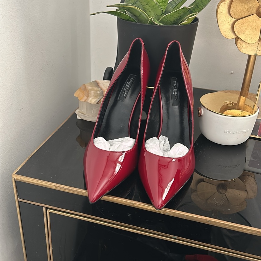 Burgundy pumps - Picture 11 of 11